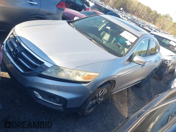 2014 Honda Crosstour EX-L z VIN 5J6TF2H5XEL003186, wystawiony jako IAAI lot #41804813 z przebiegiem 119 982 mil mil oraz . Historia ofert i sprzedaży dostępna na DreamBid. Obrazek 2.