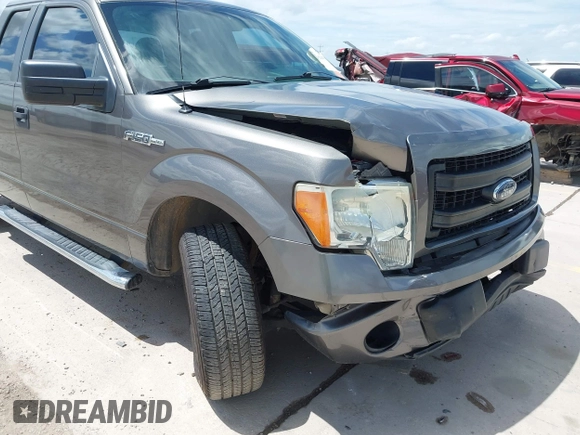 2014 Ford F-150 XL z VIN 1FTEX1CM0EFC15307, wystawiony jako IAAI lot #42620479 z przebiegiem 143 843 mil mil oraz . Historia ofert i sprzedaży dostępna na DreamBid. Obrazek 18.