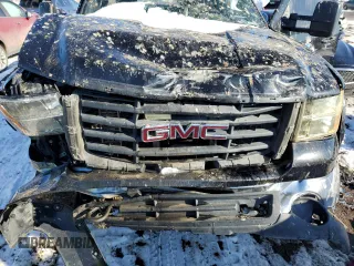 2007 GMC Sierra 2500HD SLT z VIN 1GTHK29647E522613, wystawiony jako Copart lot #42806305 z przebiegiem 253 385 mil mil oraz Szkoda całkowita • Salvage title. Historia ofert i sprzedaży dostępna na DreamBid. Obrazek 12.