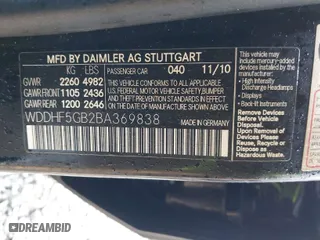 2011 Mercedes-Benz E-Class E 350 Luxury with VIN WDDHF5GB2BA369838, listed as a IAAI auction lot 41157039 with 176,343 mi miles. Bid and sale history available at carsss.com. Image 9.