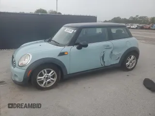 2012 MINI Hardtop z VIN WMWSU3C58CT256165, wystawiony jako Copart lot #58458155 z przebiegiem 139 658 mil mil oraz Szkoda całkowita • Salvage title. Historia ofert i sprzedaży dostępna na DreamBid. Obrazek 1.