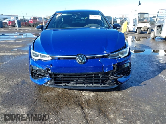 2023 Volkswagen Golf 20th Anniversary Edition z VIN WVWBB7CDXPW213586, wystawiony jako IAAI lot #41516848 z przebiegiem 27 896 mil mil oraz . Historia ofert i sprzedaży dostępna na DreamBid. Obrazek 12.