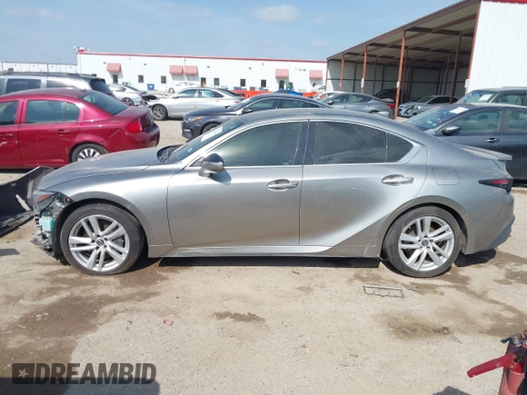 2021 Lexus IS 300 z VIN JTHAA1D26M5112909, wystawiony jako IAAI lot #42062204 z przebiegiem 44 882 mil mil oraz . Historia ofert i sprzedaży dostępna na DreamBid. Obrazek 14.