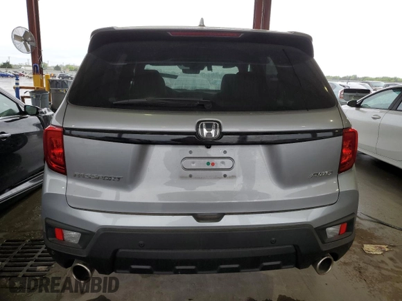 2024 Honda Passport EX-L z VIN 5FNYF8H55RB019867, wystawiony jako Copart lot #50025235 z przebiegiem 17 636 mil mil oraz Czysty tytuł • Clean title. Historia ofert i sprzedaży dostępna na DreamBid. Obrazek 6.