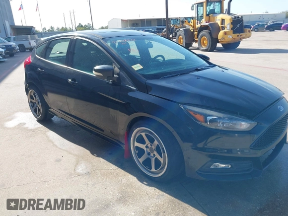 2018 Ford Focus ST with VIN 1FADP3L95JL332577, listed as a IAAI auction lot 41748222 with 73,491 mi miles and . Bid and sale history available at DreamBid. Image 1.