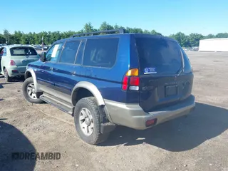 2001 Mitsubishi Montero Sport LS with VIN JA4MT31H81P039209, listed as a IAAI auction lot 41592089 with 174,416 mi miles. Bid and sale history available at carsss.com. Image 3.