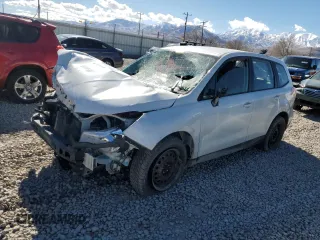 2015 Subaru Forester 2.5i with VIN JF2SJAAC6FG500198, listed as a Copart auction lot 46878915 with 0 mi miles and Salvage Title. Bid and sale history available at carsss.com. Image 1.