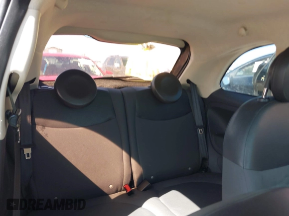 2014 FIAT 500 Pop z VIN 3C3CFFAR8ET236583, wystawiony jako IAAI lot #41787154 z przebiegiem 79 404 mil mil oraz . Historia ofert i sprzedaży dostępna na DreamBid. Obrazek 8.