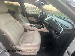 2019 Buick Envision Preferred with VIN LRBFXBSA2KD060184, listed as a Copart auction lot 53583455 with 30,418 mi miles and Clean Title. Bid and sale history available at carsss.com. Image 5.