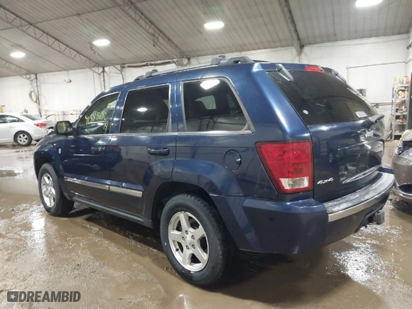 2005 Jeep Grand Cherokee Limited with VIN 1J4HR58205C551511, listed as a IAAI auction lot 41485152 with 175,747 mi miles. Bid and sale history available at carsss.com. Image 3.