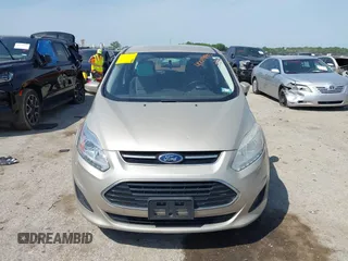 2017 Ford C-Max SE z VIN 1FADP5AU7HL117831, wystawiony jako IAAI lot #42034045 z przebiegiem 124 014 mil mil oraz . Historia ofert i sprzedaży dostępna na DreamBid. Obrazek 12.