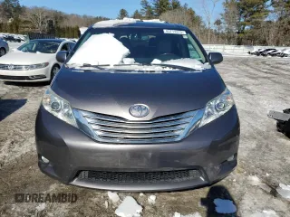2011 Toyota Sienna XLE with VIN 5TDDK3DC7BS002989, listed as a Copart auction lot 45714275 with 174,640 mi miles and Non repairable. Bid and sale history available at DreamBid. Image 5.