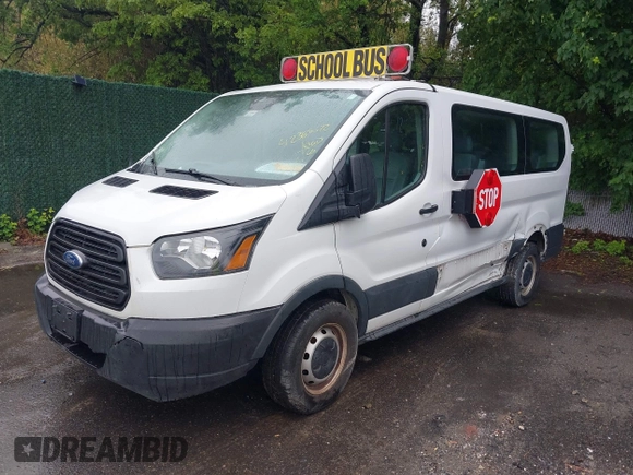 2016 Ford Transit XL z VIN 1FMZK1ZM6GKB29173, wystawiony jako IAAI lot #42388672 z przebiegiem 108 076 mil mil oraz . Historia ofert i sprzedaży dostępna na DreamBid. Obrazek 18.