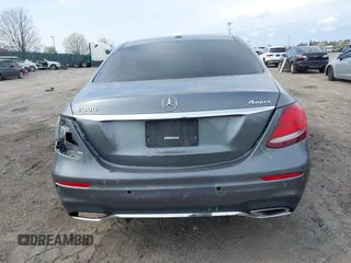 2017 Mercedes-Benz E-Class E 300 Luxury with VIN WDDZF4KB2HA072437, listed as a IAAI auction lot 42008813 with 102,389 mi miles. Bid and sale history available at carsss.com. Image 15.