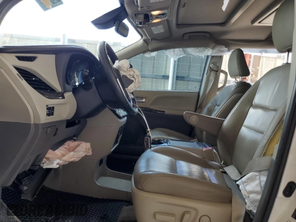 2018 Toyota Sienna XLE Auto Access Seat with VIN 5TDYZ3DC1JS934925, listed as a Copart auction lot 60167375 with 103,859 mi miles and Salvage title. Bid and sale history available at DreamBid. Image 7.