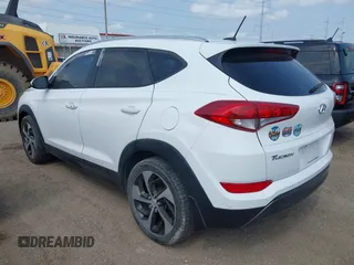 2016 Hyundai Tucson Limited with VIN KM8J33A2XGU030795, listed as a IAAI auction lot 42108969 with 117,418 mi miles. Bid and sale history available at carsss.com. Image 3.