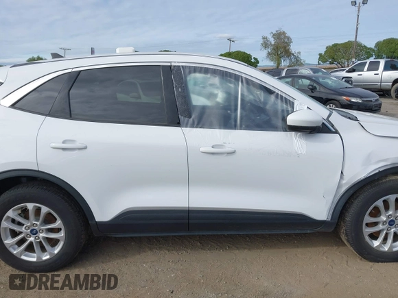 2021 Ford Escape SE Hybrid с VIN 1FMCU9BZ7MUB03539, выставлен на аукционе IAAI как лот 41701482 с пробегом 50 834 миль миль и . История ставок и продаж доступна на DreamBid. Изображение 14.