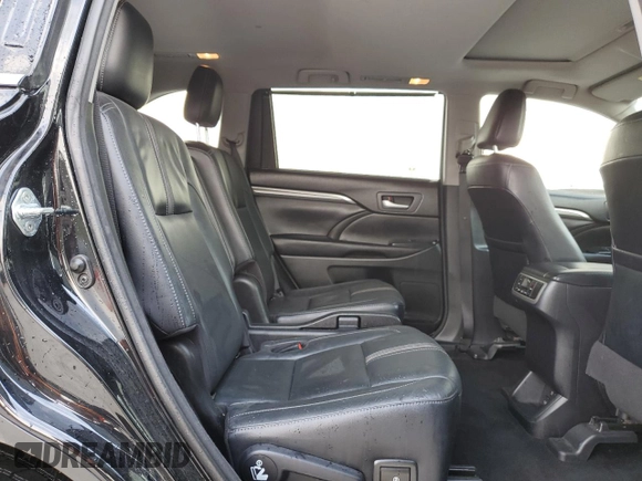 2017 Toyota Highlander XLE with VIN 5TDKZRFH5HS198499, listed as a Copart auction lot 51581555 with 109,239 mi miles and Clean title. Bid and sale history available at DreamBid. Image 11.