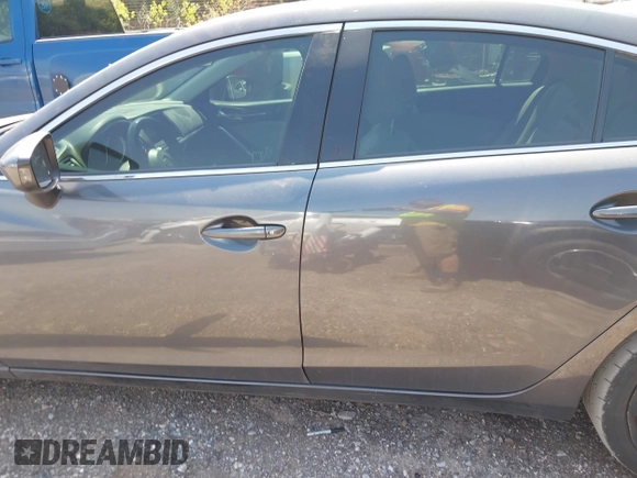 2014 Mazda Mazda6 i Touring with VIN JM1GJ1V6XE1154862, listed as a IAAI auction lot 42052904 with 301,752 mi miles. Bid and sale history available at carsss.com. Image 14.