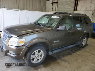 2008 Ford Explorer XLT z VIN 1FMEU73E68UA16441, wystawiony jako Copart lot #83991394 z przebiegiem 227 020 mil mil oraz Czysty tytuł • Clean title. Historia ofert i sprzedaży dostępna na DreamBid. Obrazek 1.