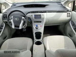 2013 Toyota Prius One z VIN JTDKN3DU2D1669993, wystawiony jako Copart lot #58293375 z przebiegiem 96 515 mil mil oraz Czysty tytuł • Clean title. Historia ofert i sprzedaży dostępna na DreamBid. Obrazek 8.