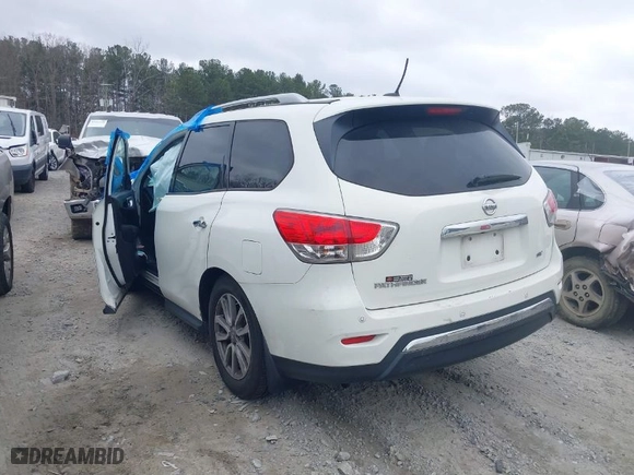2016 Nissan Pathfinder S with VIN 5N1AR2MN5GC669879, listed as a IAAI auction lot 41489628 with 1 mi miles. Bid and sale history available at carsss.com. Image 3.