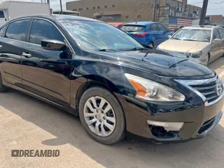 2015 Nissan Altima 2.5 S with VIN 1N4AL3AP5FN371570, listed as a Copart auction lot 53716095 with 55,646 mi miles and Clean Title. Bid and sale history available at carsss.com. Image 1.
