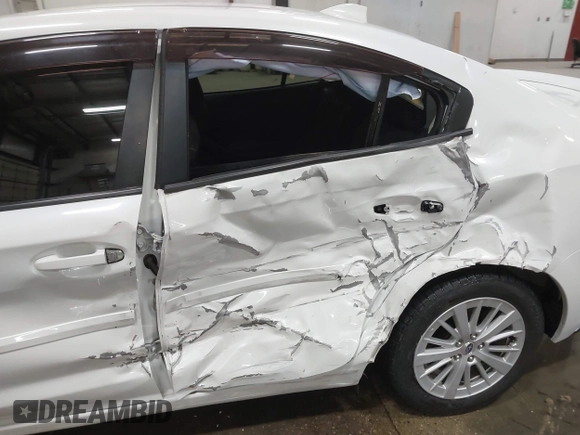 2018 Subaru Impreza Premium z VIN 4S3GKAB68J3610714, wystawiony jako IAAI lot #41774380 z przebiegiem 114 745 mil mil oraz . Historia ofert i sprzedaży dostępna na DreamBid. Obrazek 6.