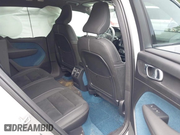 2023 Volvo XC40 Ultimate with VIN YV4ED3UM1P2058851, listed as a IAAI auction lot 42525409 with 11,626 mi miles and . Bid and sale history available at DreamBid. Image 8.