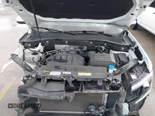 2024 Volkswagen Atlas SE z VIN 1V2JR2CA3RC508659, wystawiony jako IAAI lot #41430628 z przebiegiem 23 139 mil mil oraz . Historia ofert i sprzedaży dostępna na DreamBid. Obrazek 10.