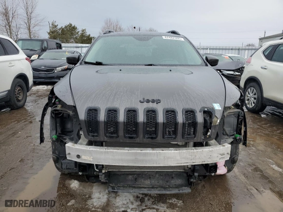 2018 Jeep Cherokee Latitude with VIN 1C4PJMCXXJD585224, listed as a Copart auction lot 47482395 with 96,966 mi miles and Clean Title. Bid and sale history available at carsss.com. Image 5.