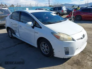 2010 Toyota Prius II with VIN JTDKN3DU3A5126169, listed as a IAAI auction lot 41605289 with 180,624 mi miles. Bid and sale history available at carsss.com. Image 1.