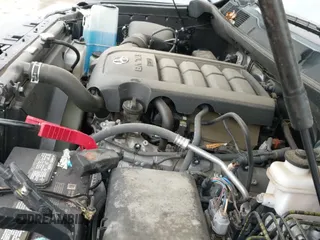 2020 Toyota Tundra Platinum с VIN 5TFAY5F18LX938110, выставлен на аукционе IAAI как лот 42053994 с пробегом 57 979 миль миль и . История ставок и продаж доступна на DreamBid. Изображение 22.