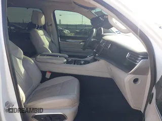 2022 Jeep Wagoneer Series III with VIN 1C4SJVDT7NS108523, listed as a IAAI auction lot 41996999 with 98,512 mi miles and . Bid and sale history available at DreamBid. Image 5.