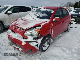 2016 Nissan Micra S z VIN 3N1CK3CP4GL265473, wystawiony jako Copart lot #43392935 z przebiegiem 157 028 mil mil oraz Szkody całkowita. Historia ofert i sprzedaży dostępna na DreamBid. Obrazek 1.