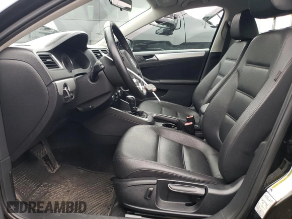 2013 Volkswagen Jetta SE with VIN 3VWDX7AJ3DM360070, listed as a Copart auction lot 55623855 with 75,104 mi miles and Salvage title. Bid and sale history available at DreamBid. Image 7.