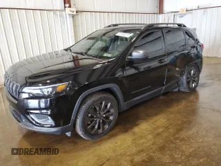 2021 Jeep Cherokee Latitude Lux z VIN 1C4PJMMX2MD218840, wystawiony jako Copart lot #61563215 z przebiegiem 28 362 mil mil oraz Szkoda całkowita • Salvage title. Historia ofert i sprzedaży dostępna na DreamBid. Obrazek 1.