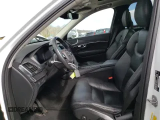 2020 Volvo XC90 Momentum with VIN YV4A221K3L1537726, listed as a Copart auction lot 48919765 with 60,763 mi miles and Salvage title. Bid and sale history available at DreamBid. Image 7.