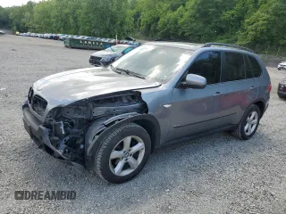 2008 BMW X5 3.0si z VIN 5UXFE43538L034968, wystawiony jako Copart lot #58065825 z przebiegiem 117 028 mil mil oraz Szkoda całkowita • Salvage title. Historia ofert i sprzedaży dostępna na DreamBid. Obrazek 1.