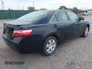 2007 Toyota Camry CE with VIN JTNBE46K773100529, listed as a IAAI auction lot 42009938 with 180,573 mi miles. Bid and sale history available at carsss.com. Image 4.