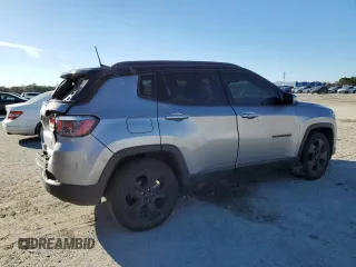 2019 Jeep Compass Latitude with VIN 3C4NJCBB1KT782396, listed as a Copart auction lot 48022595 with 75,790 mi miles and Salvage title. Bid and sale history available at DreamBid. Image 3.