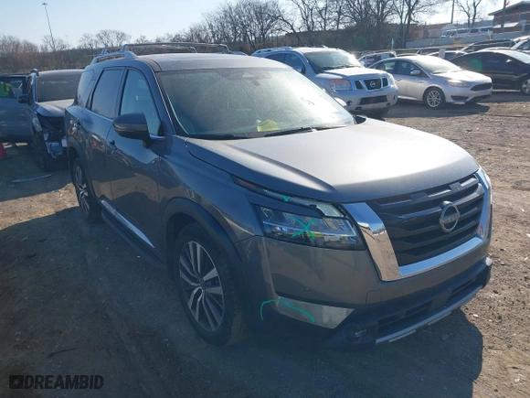 2022 Nissan Pathfinder Platinum with VIN 5N1DR3DK8NC227555, listed as a IAAI auction lot 41704799 with 112,458 mi miles. Bid and sale history available at carsss.com. Image 1.