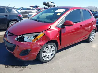 2014 Mazda 2 Sport with VIN JM1DE1KZ5E0172309, listed as a IAAI auction lot 41811709 with 111,622 mi miles. Bid and sale history available at carsss.com. Image 18.