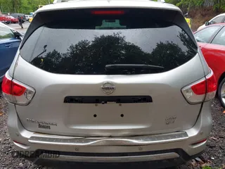 2014 Nissan Pathfinder Platinum with VIN 5N1AR2MM8EC695848, listed as a IAAI auction lot 42131526 with 154,227 mi miles and . Bid and sale history available at DreamBid. Image 16.