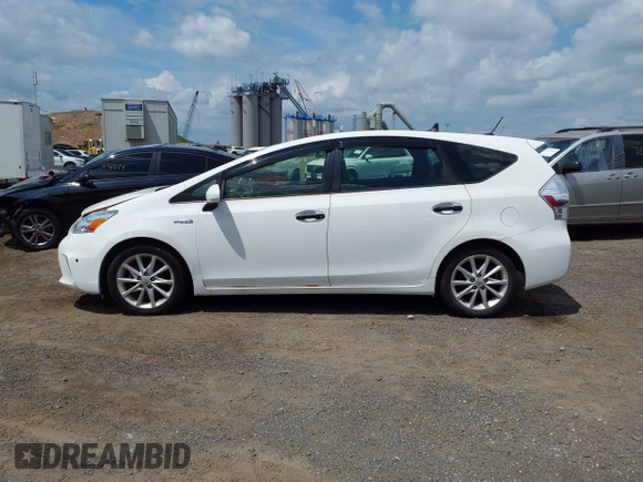 2014 Toyota Prius Two with VIN JTDZN3EU3E3313362, listed as a IAAI auction lot 42768033 with Not provided miles and . Bid and sale history available at DreamBid. Image 14.