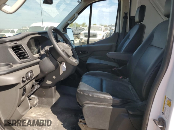 2024 Ford Transit Cargo with VIN 1FTBR1C8XRKA85811, listed as a Copart auction lot 74528914 with 1,725 mi miles and Salvage Title. Bid and sale history available at DreamBid. Image 7.