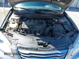 2013 Chrysler 200 LX with VIN 1C3CCBAB2DN560552, listed as a IAAI auction lot 41821028 with 179,085 mi miles. Bid and sale history available at carsss.com. Image 10.