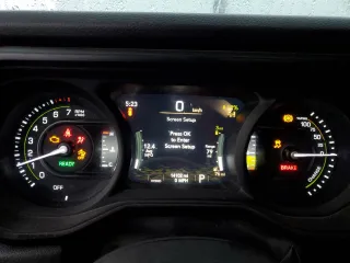 2024 Jeep Wrangler Sport S z VIN 1C4RJXN66RW167175, wystawiony jako Copart lot #42211795 z przebiegiem 14 102 mil mil oraz Szkoda całkowita • Salvage title. Historia ofert i sprzedaży dostępna na DreamBid. Obrazek 9.