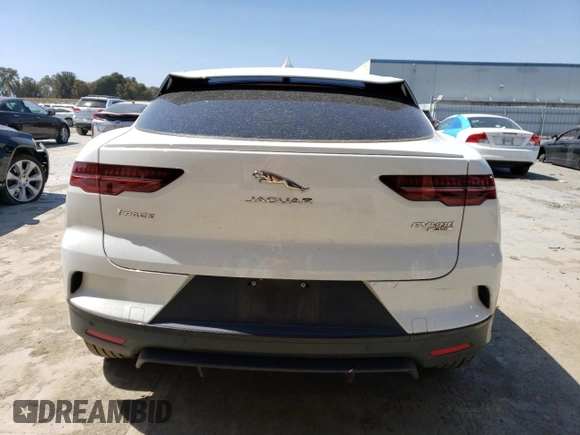 2020 Jaguar I-Pace S с VIN SADHB2S11L1F81271, выставлен на аукционе Copart как лот 56738843 с пробегом 34 111 миль миль и . История ставок и продаж доступна на DreamBid. Изображение 6.