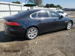 2017 Jaguar XF 35t Premium with VIN SAJBD4BV0HCY43592, listed as a Copart auction lot 77621094 with 51,753 mi miles and Salvage Title. Bid and sale history available at carsss.com. Image 3.